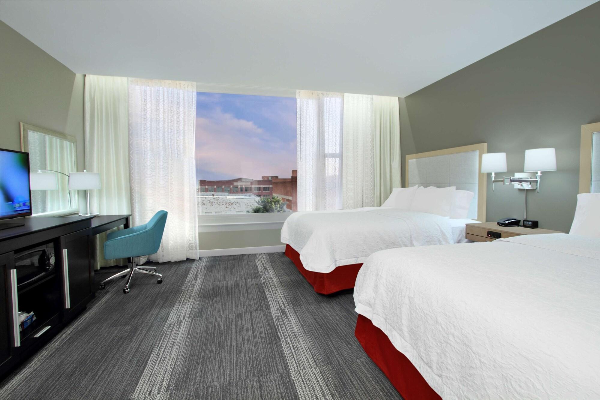 Hampton Inn Kansas City - Downtown Financial District Exterior photo