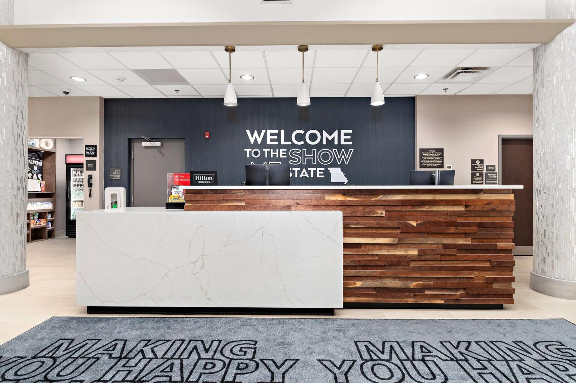 Hampton Inn Kansas City - Downtown Financial District Exterior photo