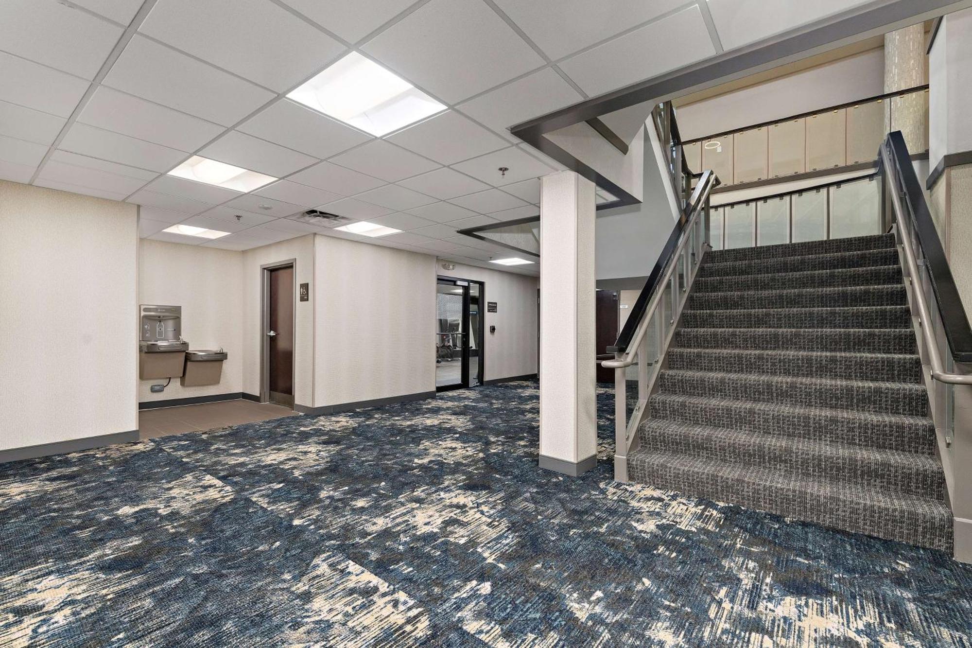 Hampton Inn Kansas City - Downtown Financial District Exterior photo